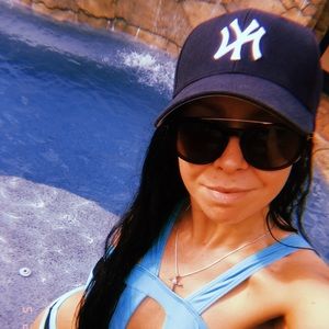 Meet your Posher, Irina